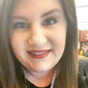 Meet your Posher, Michaela